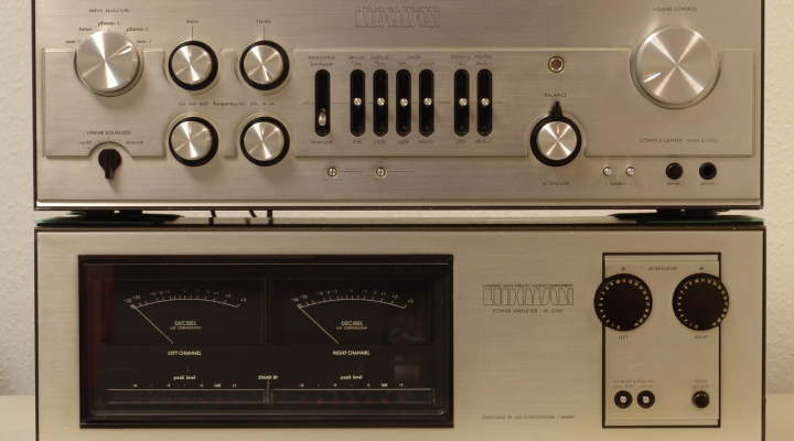 C-1010 Stereo Preamplificateur