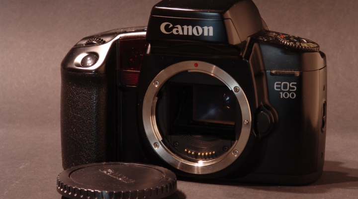 EOS 100 Body Analog