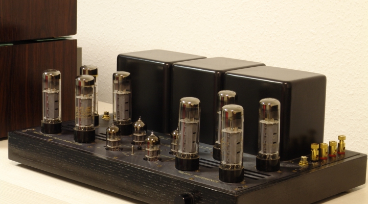 RM-9 Stereo Tube Amplifier