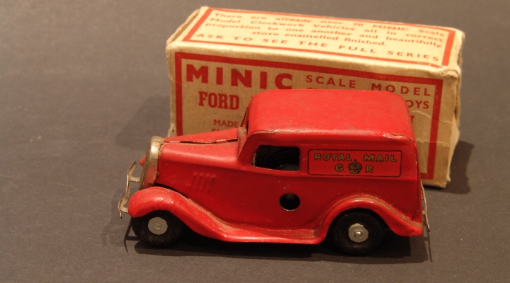 MINIC Ford Royal Mail Van