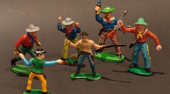 Western Retro Cowboy Figures/Pair