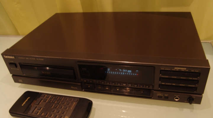 SL-PG300 Stere CD Player