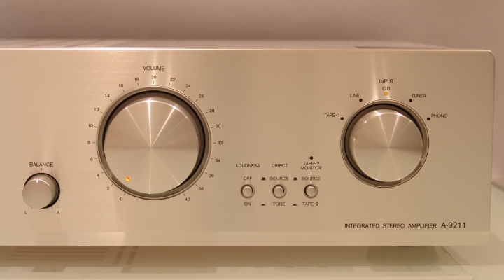 A-9211 Stereo Verstaerker Silver