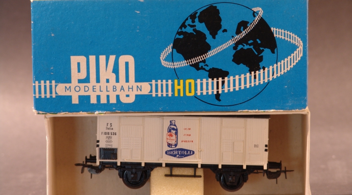 Piko Bertolli Güterwagen