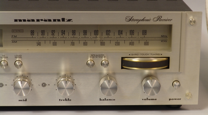 2226B Stereo Receiver