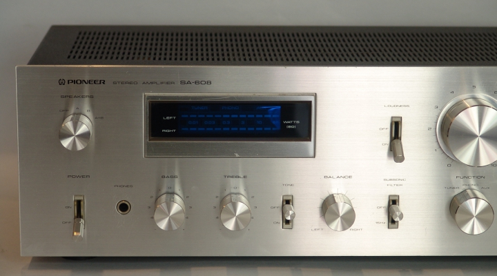 SA-608 Stereo Amplifier