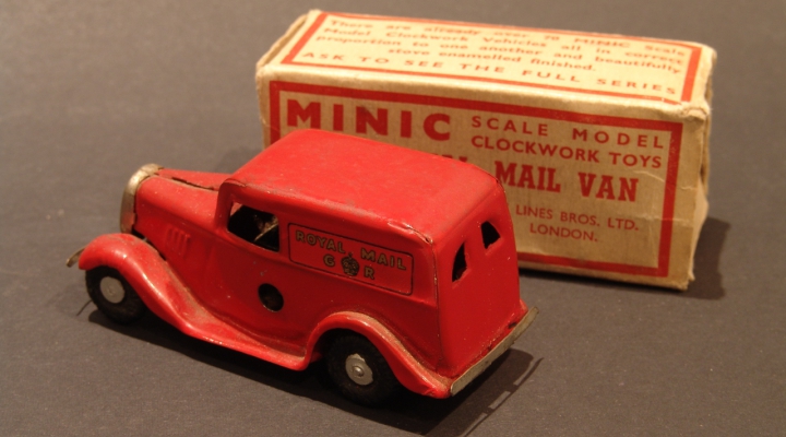 MINIC Ford Royal Mail Van