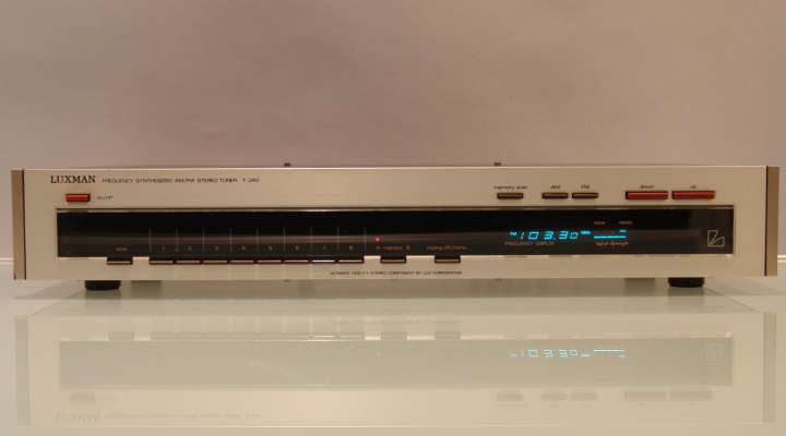 T-240 Stereo Tuner