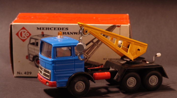 CKO Mercedes Crane 429 / Friction