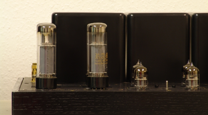 RM-9 Stereo Tube Amplifier