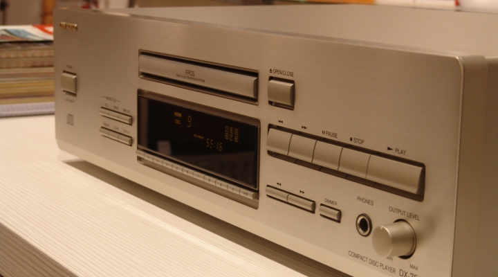 DX-7511 Stereo CD Player