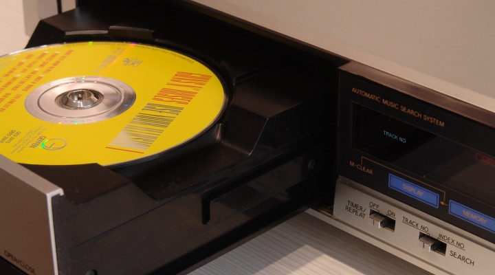 XR--Z50 Stereo CD Player