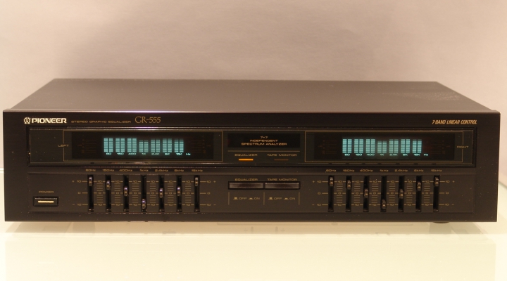 GR-555 Stereo Equalizer