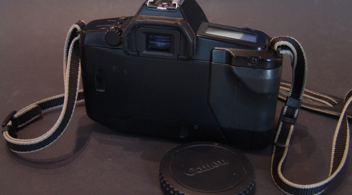 EOS 650 Body Analog