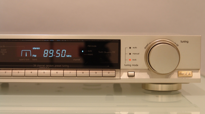 ST-G560 SilverLine Stereo Tuner
