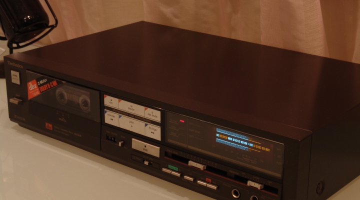 RS-M235 Stereo Cassette Deck