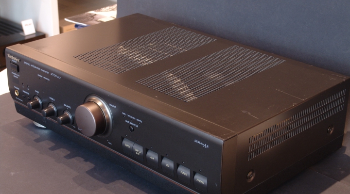 SU-A700 MKII Stereo Amplifier