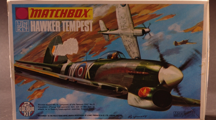 Hawker Tempest 1945 Modell 1:72 England 1974
