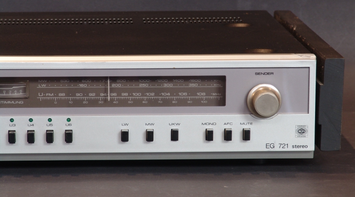 EG 721 Stereo Tuner