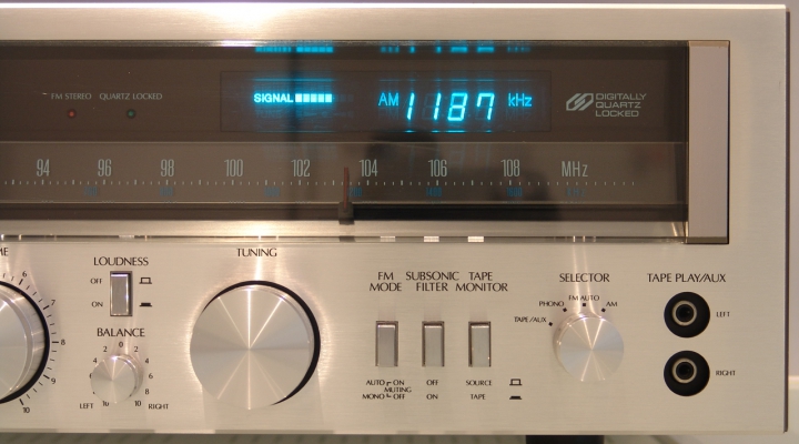 G-4700 Stereo Receiver