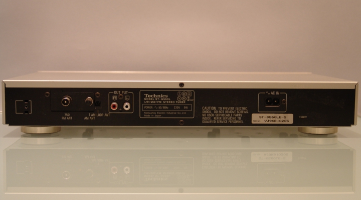 ST-G560 SilverLine Stereo Tuner