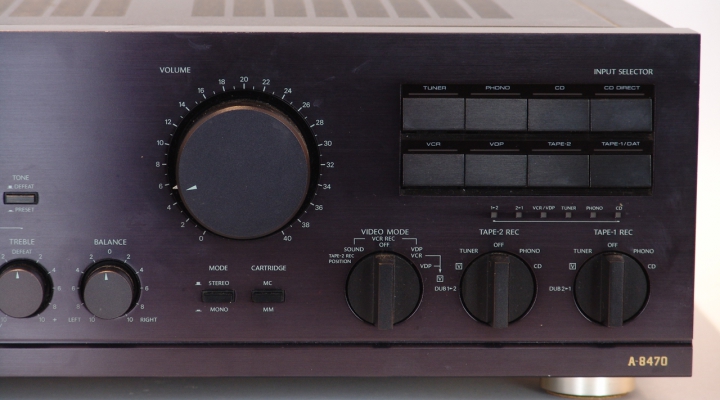 A-8470 Integra Stereo Amplifier