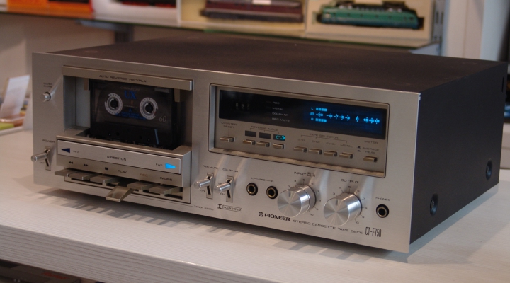 CT-F750 BlueLine Stereo Cassette Deck