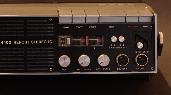 4400 Report Stereo IC Tonband Gerät