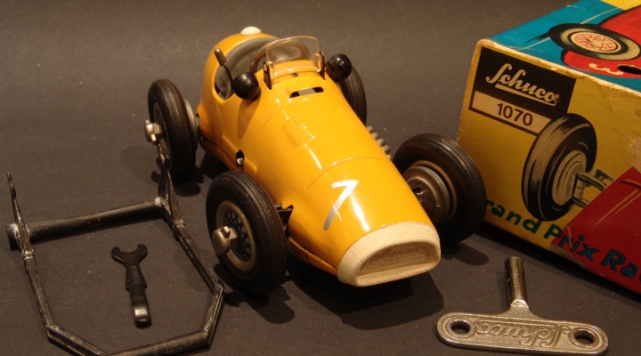 SCHUCO 1070 Studio Grand Prix Racer