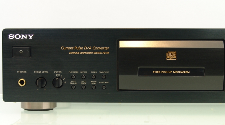 CDP-XB920QS Sztereó CD lejátszó