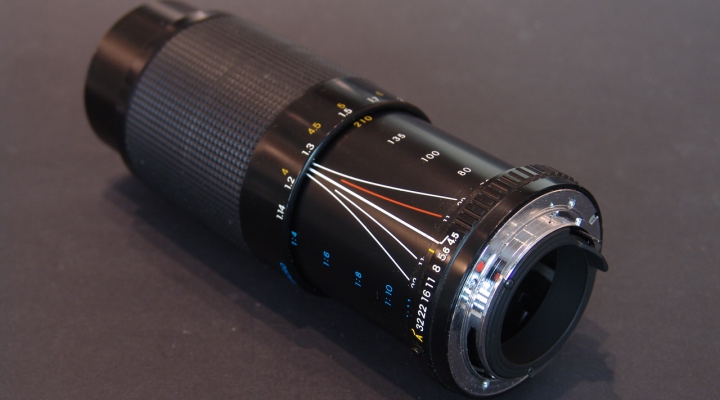 70-210 52mm 1:4.5-5.6 Objektíve