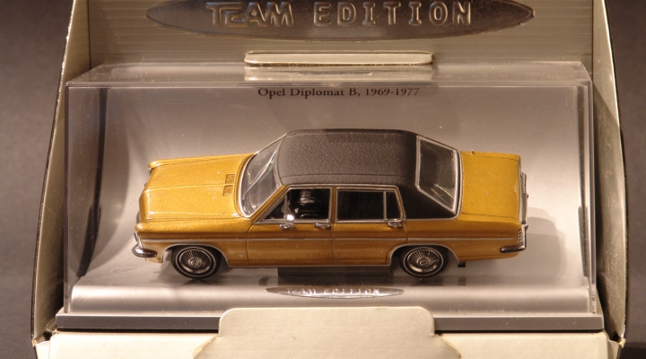 OPEL Diplomat B 1969-1977 Modell 1:43 Germany