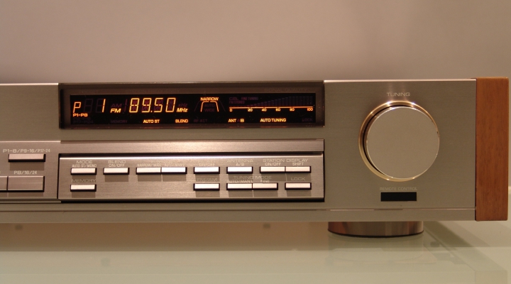 TX-2000TI Stereo Tuner
