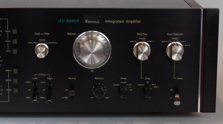 AU 9900 Stereo Amplifier