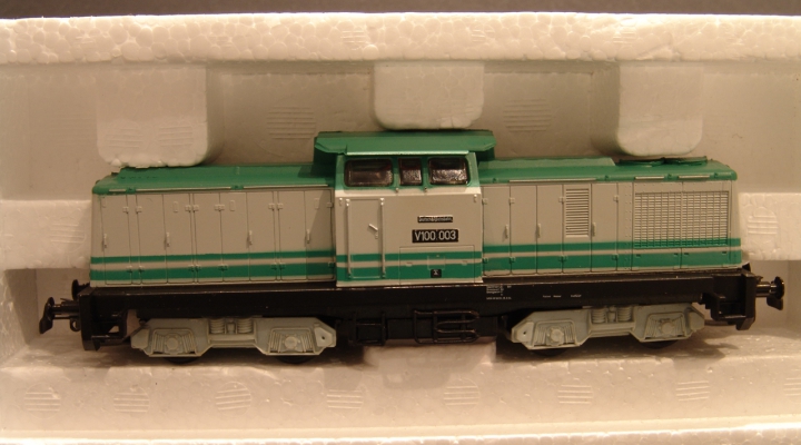 V100-003  Diesel Lok