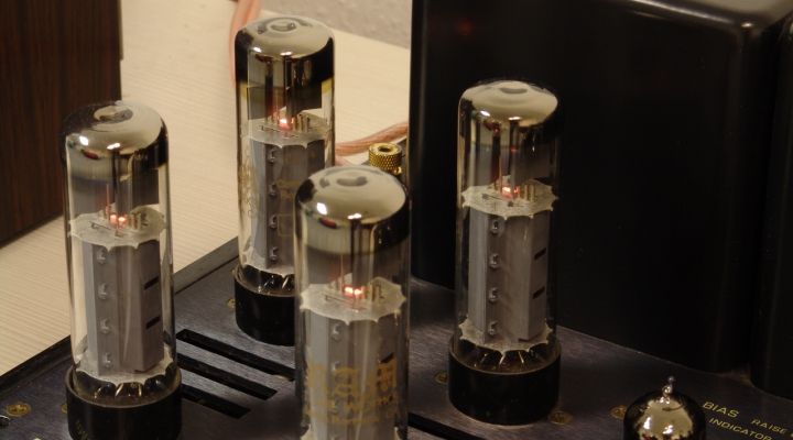 RM-9 Stereo Tube Amplifier