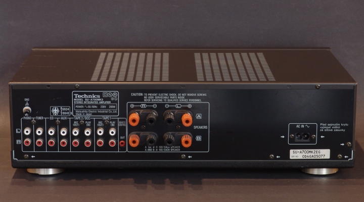SU-A700 MKII Stereo Amplifier