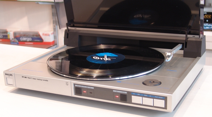 FP 146 Stereo Linear Turntable