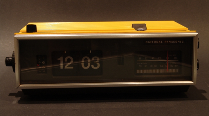 RC 702B Clock Radio