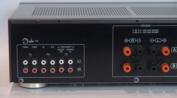 SU-610 Stereo Amplifier