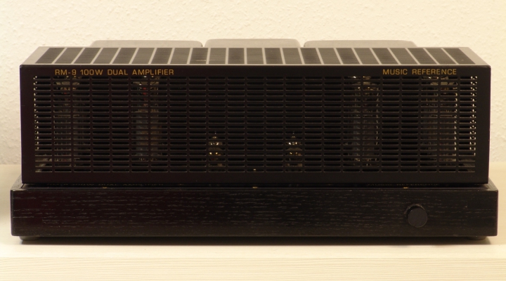 RM-9 Stereo Tube Amplifier