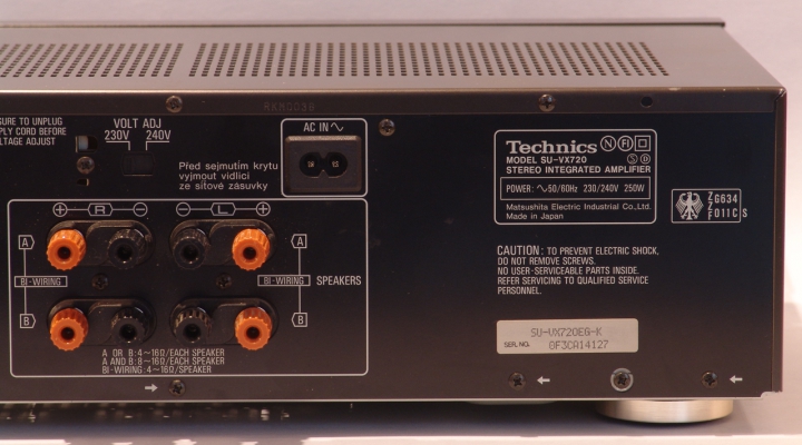 SU-VX720 Stereo Amplifier