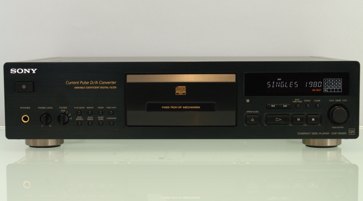 CDP-XB920QS Sztereó CD lejátszó