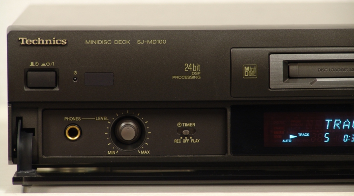 SJ-MD100 Stereo MiniDisc Recorder