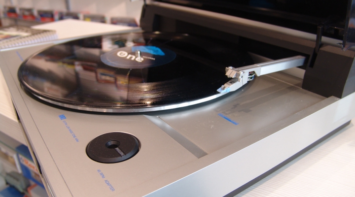 FP 146 Stereo Linear Turntable