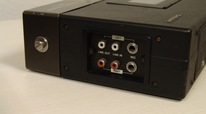 RS-686D Stereo Report Tape Deck