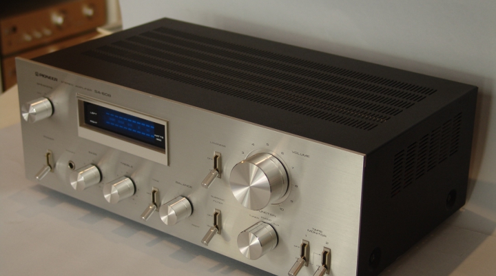 SA-608 Stereo Amplifier