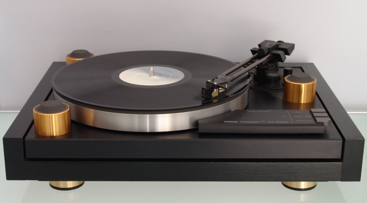 PF-1000 Stereo Plattenspieler