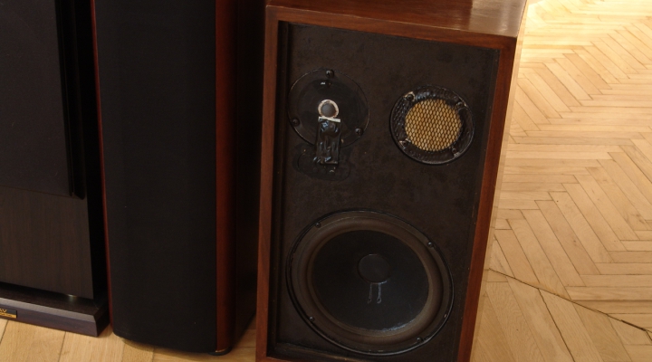 AR 2AX Hangfal/db