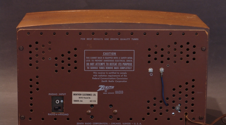 Zenit AM/FM USA Röhren Radio